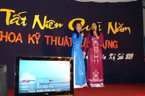 Liên hoan Tất niên Khoa Kỹ thuật Xây dựng - ĐH Bách Khoa Tp. HCM 