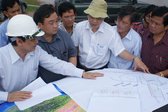 Phó Thủ tướng Hoàng Trung Hải thăm và làm việc tại Dự án Nhiệt điện Duyên Hải 