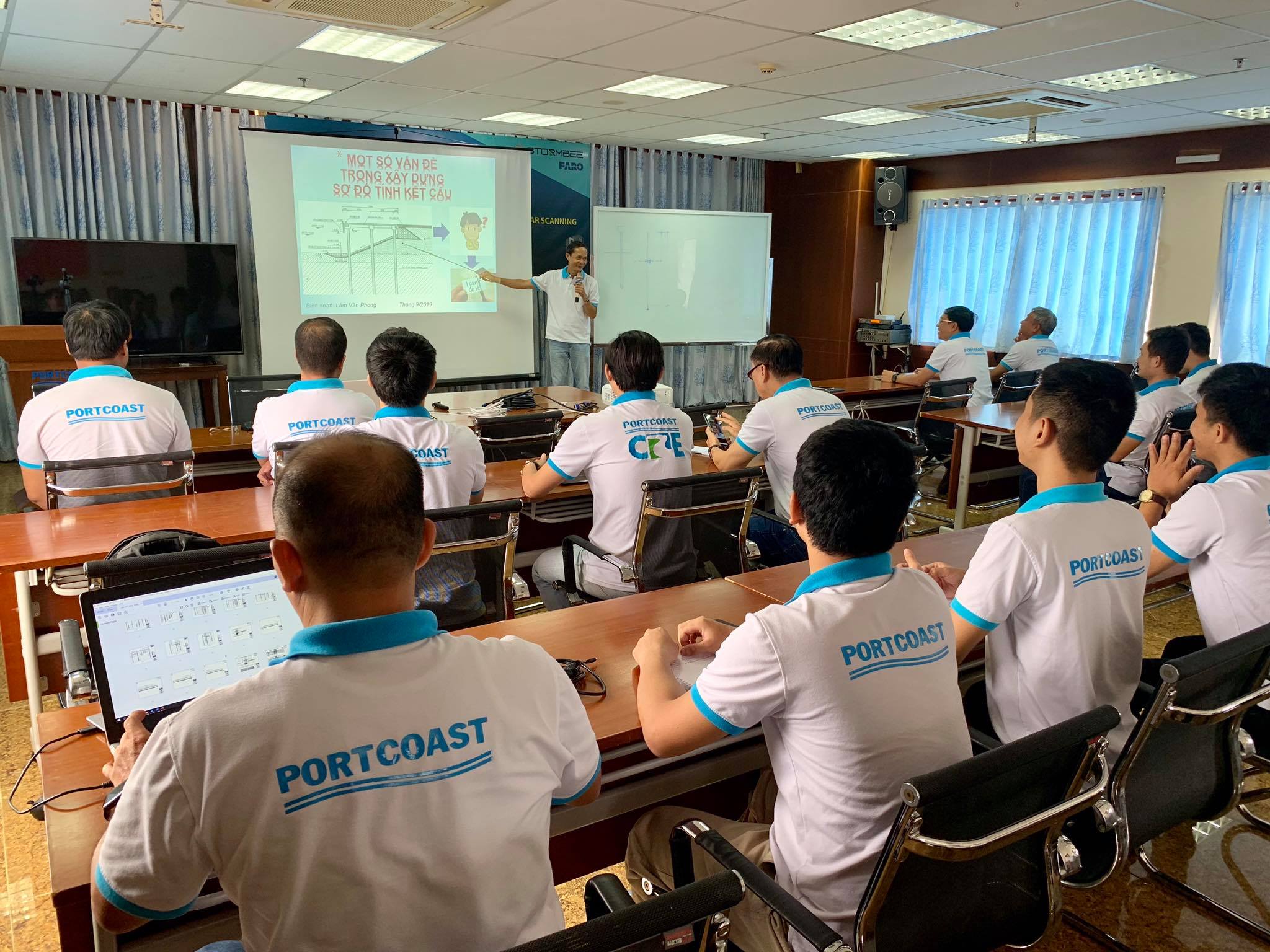 Hội thảo cuối tuần về mô hình cấu trúc cảng