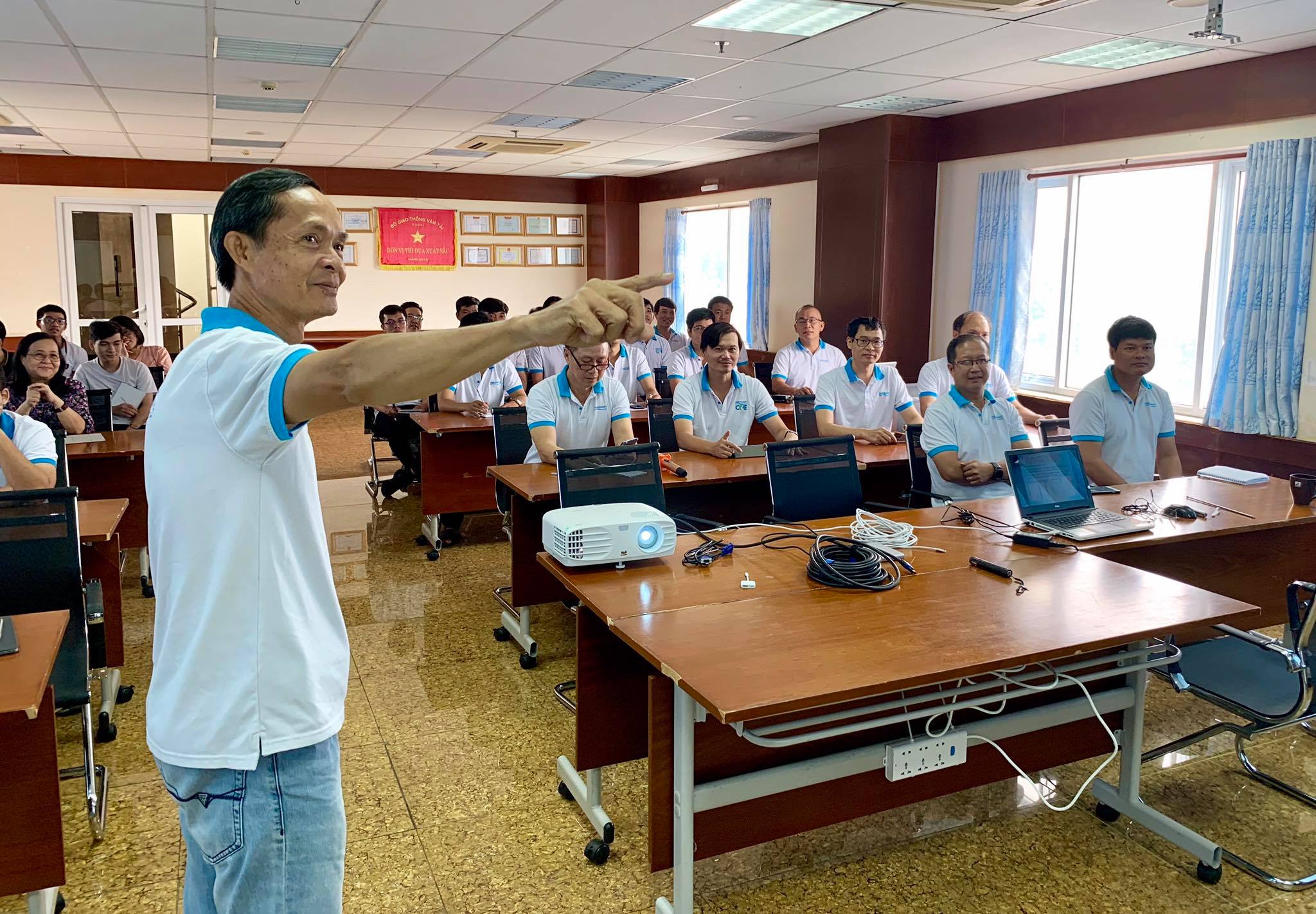 Hội thảo cuối tuần về mô hình cấu trúc cảng