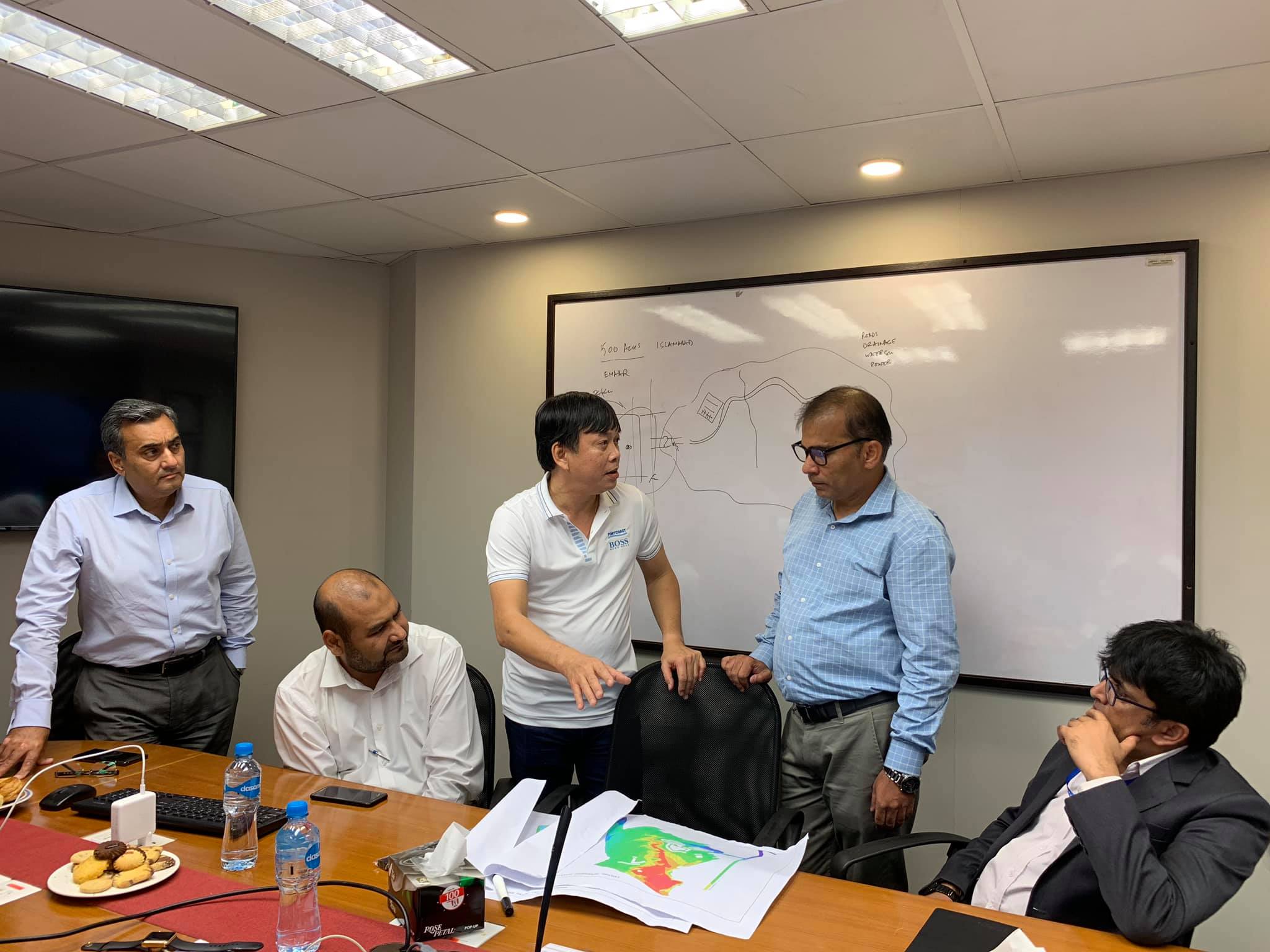 Chủ tịch và Giám đốc Tài chính của Portcoast đến thăm Cảng Container nước sâu Pakistan