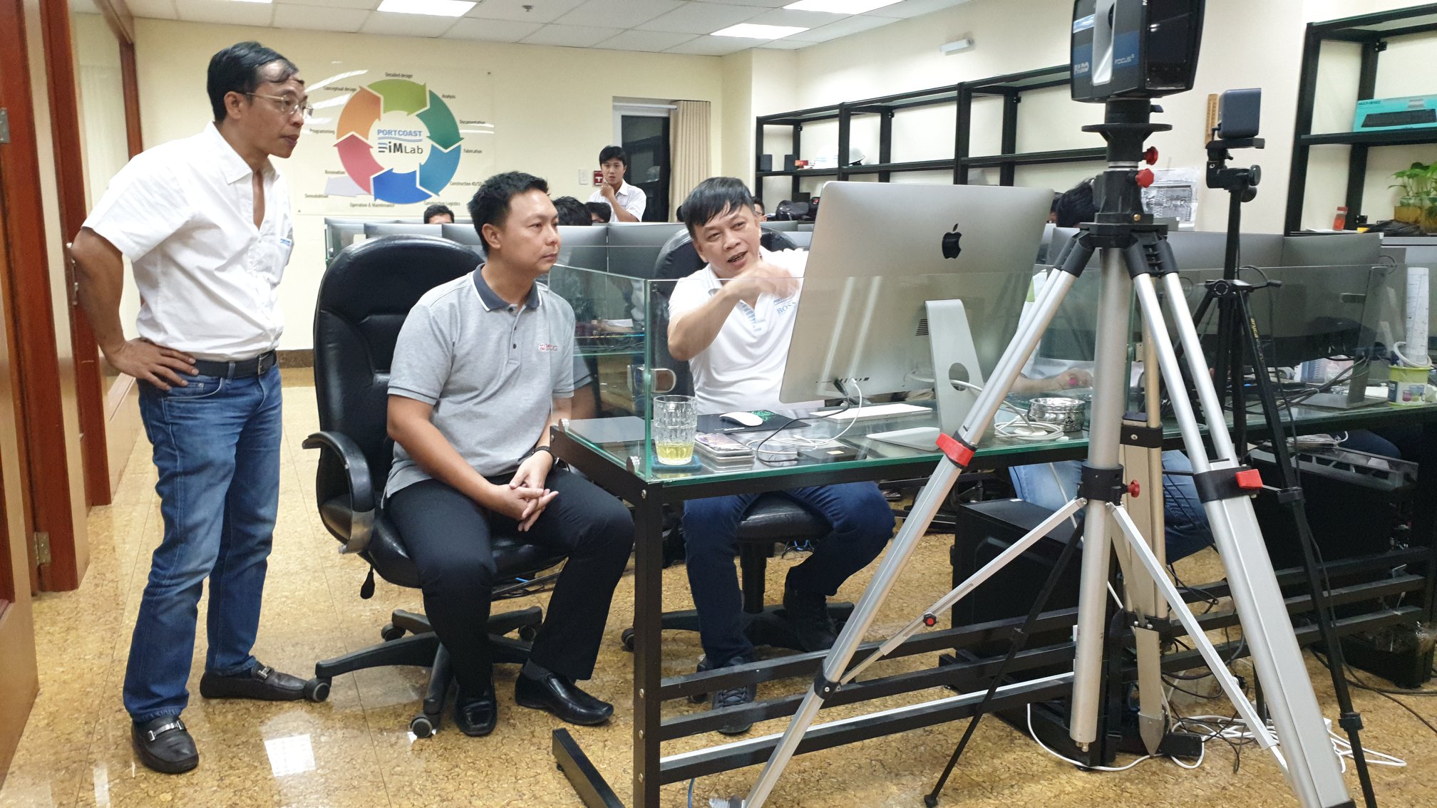 Ông Piya từ LSP đến thăm và làm việc với Portcoast