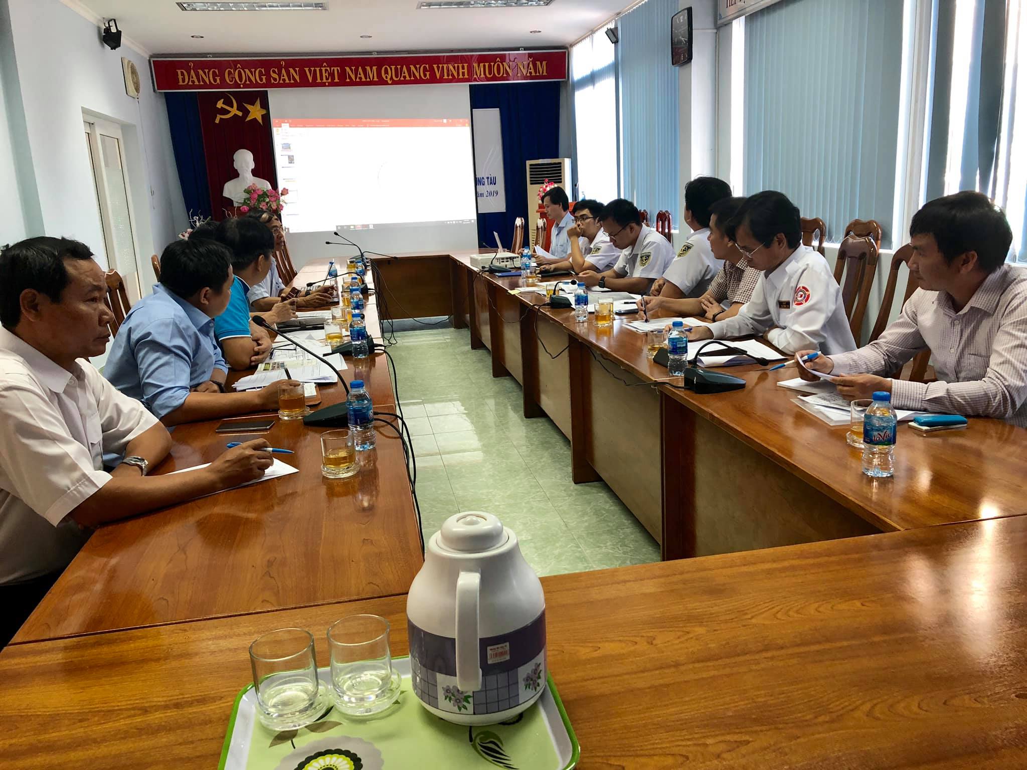 Thảo luận về Phương án Đảm bảo An toàn Hàng hải cho tàu lên tới 100.000 DWT 