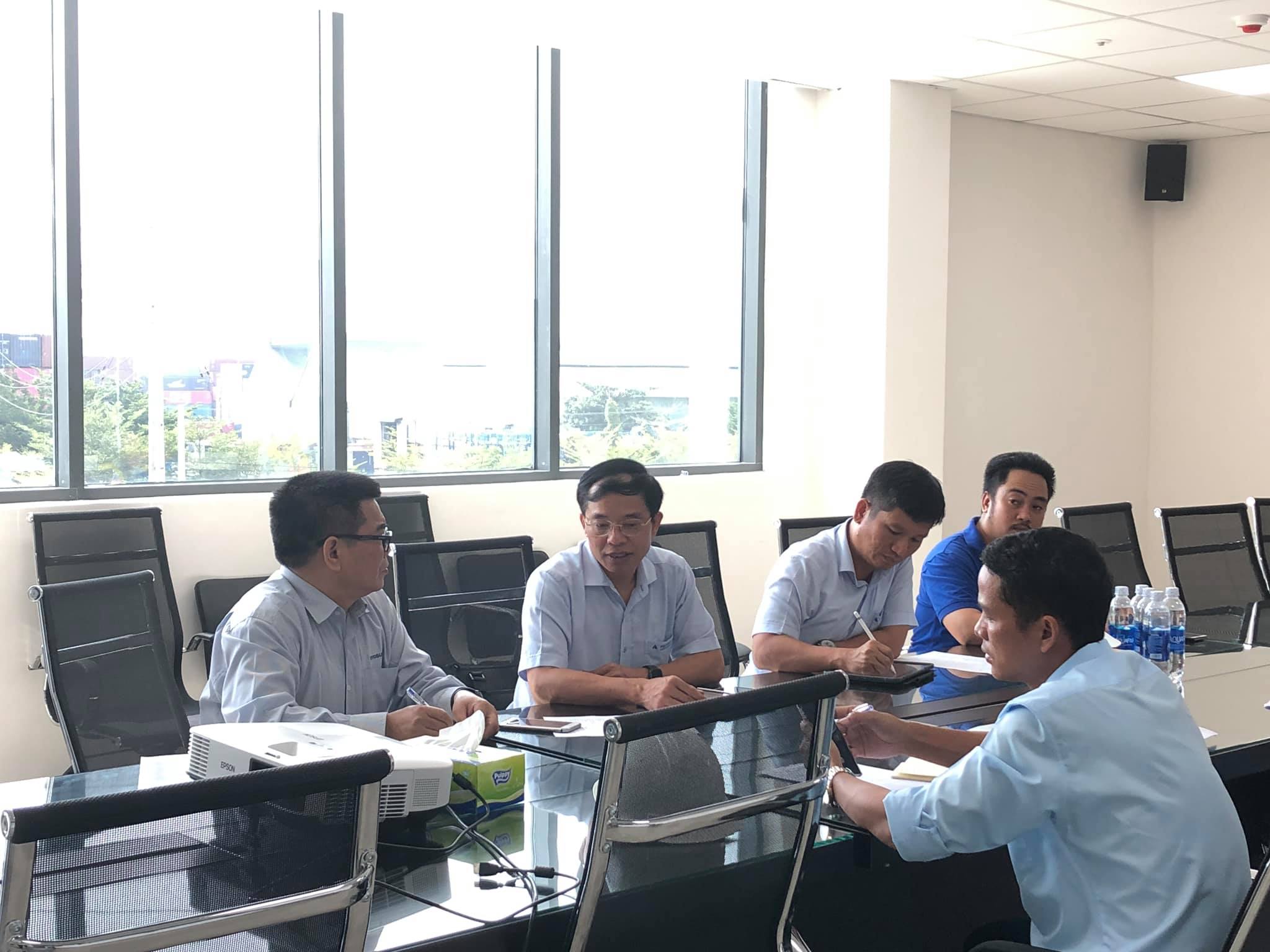 Làm việc với Hyosung và các bên liên quan 