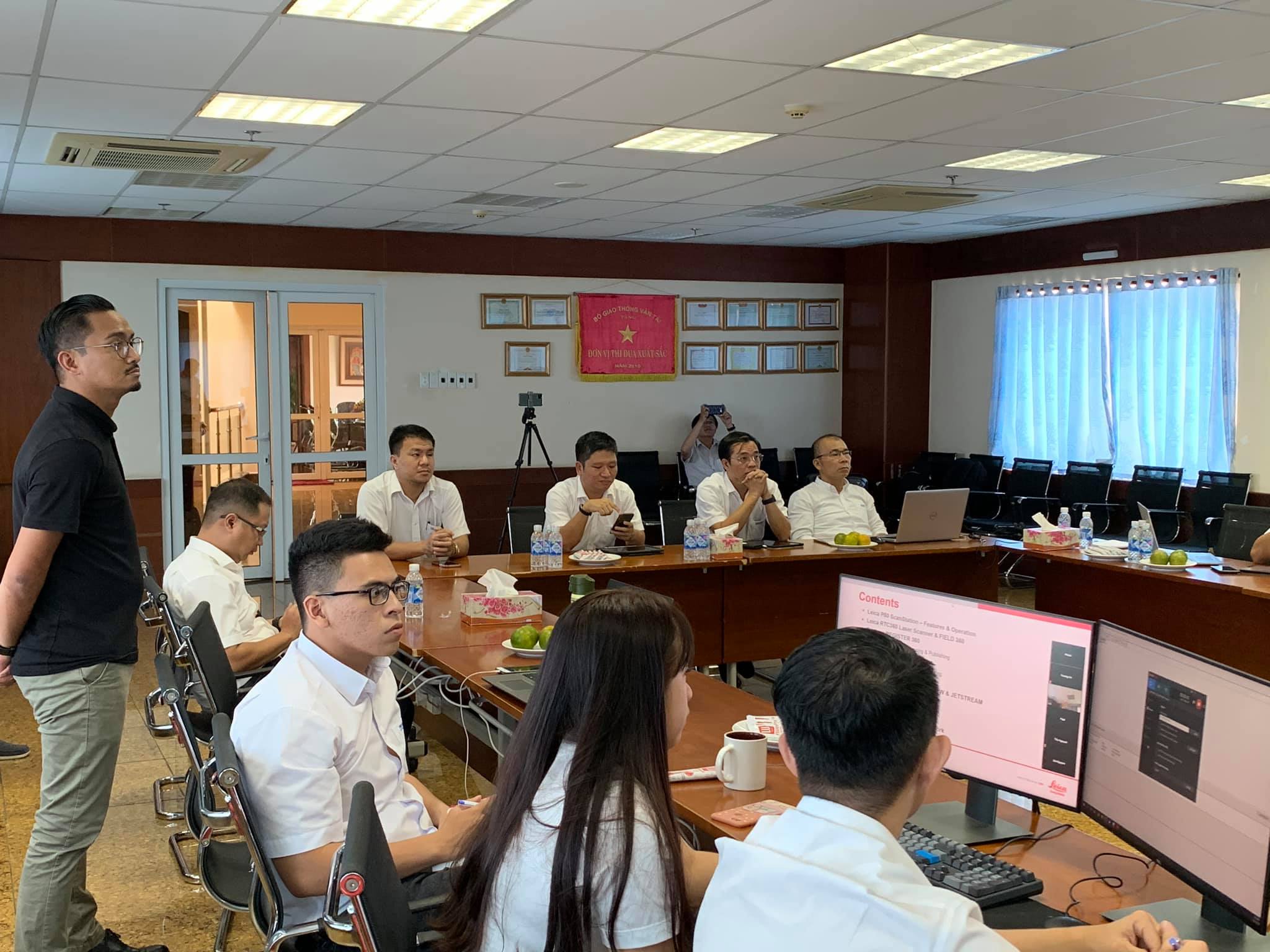 Ngày thứ 1 buổi Training Leica 