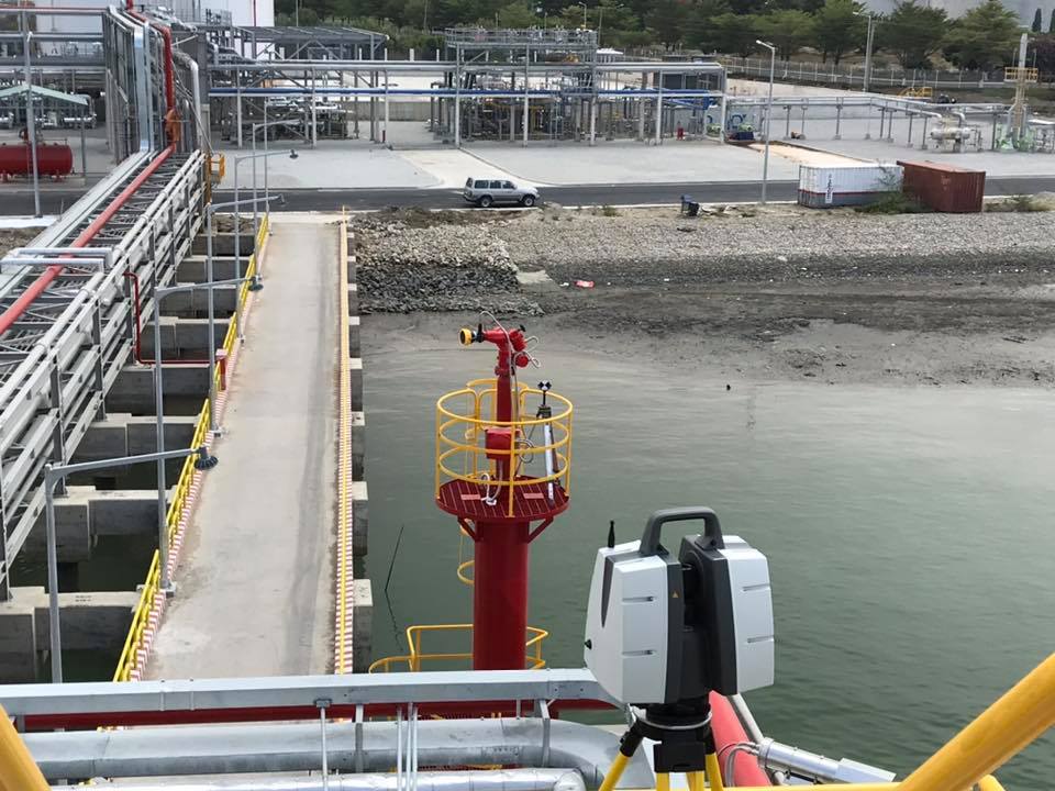 Portcoast đang sử dụng hai máy quét laser thiết bị hiện đại nhất của Leica, P50 và RTC360 để quét dữ liệu cho mô hình cơ sở 3D được xây dựng tại Cảng Hyosung - Cái Mép.