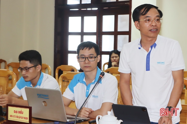 Having a meeting and presentation to Vice Chairman of Ha Tinh Province on the final report of Vung Ang Logistics Center Detailed Plan