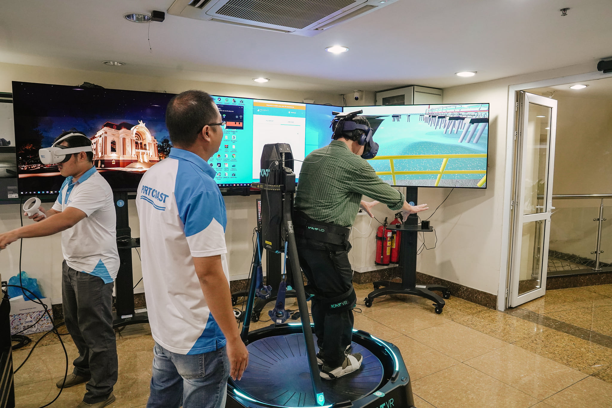 Portcoast chào mừng các  Tiến sĩ Viện Công nghệ Châu Á và Viện Dầu khí Việt Nam