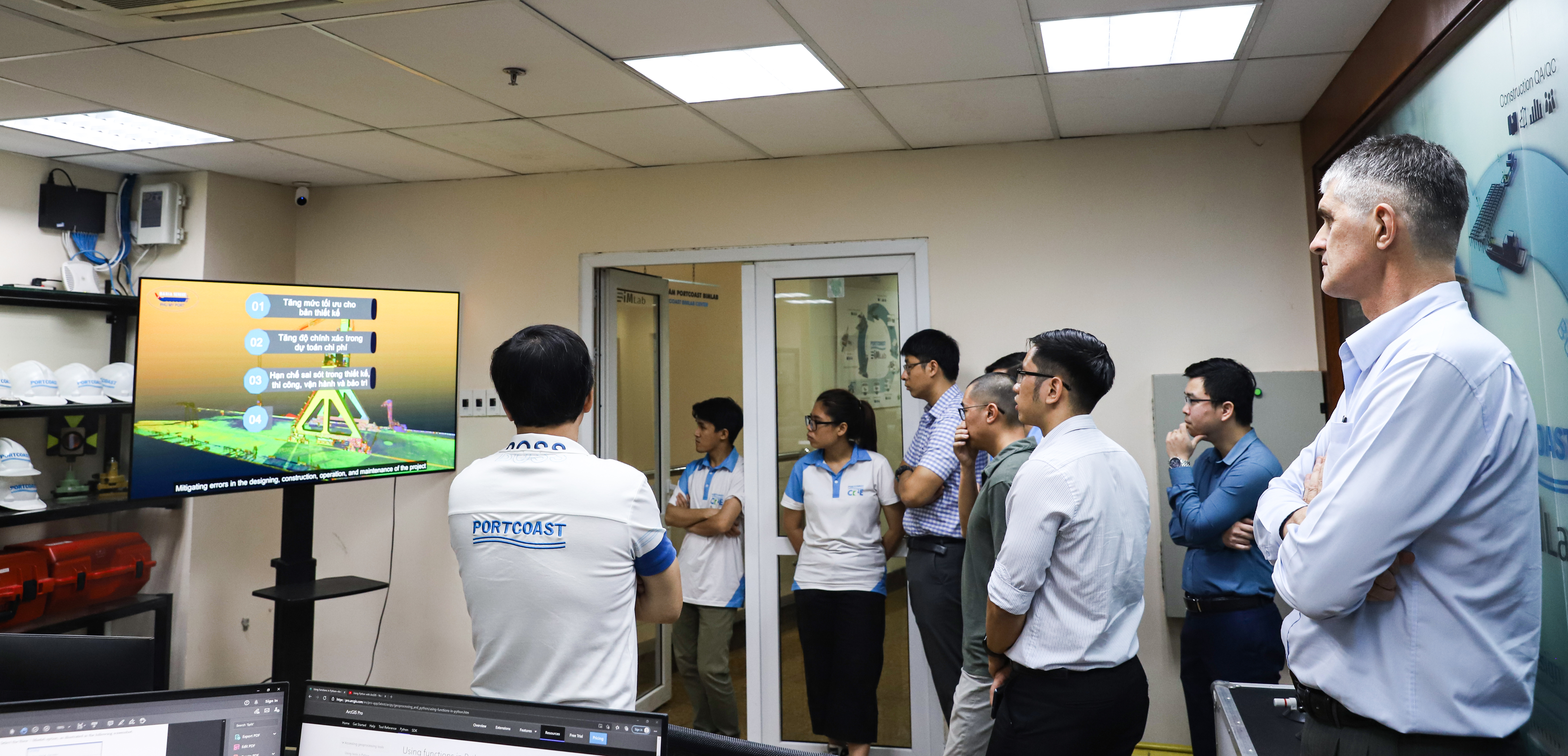 Portcoast làm việc với STC Việt Nam