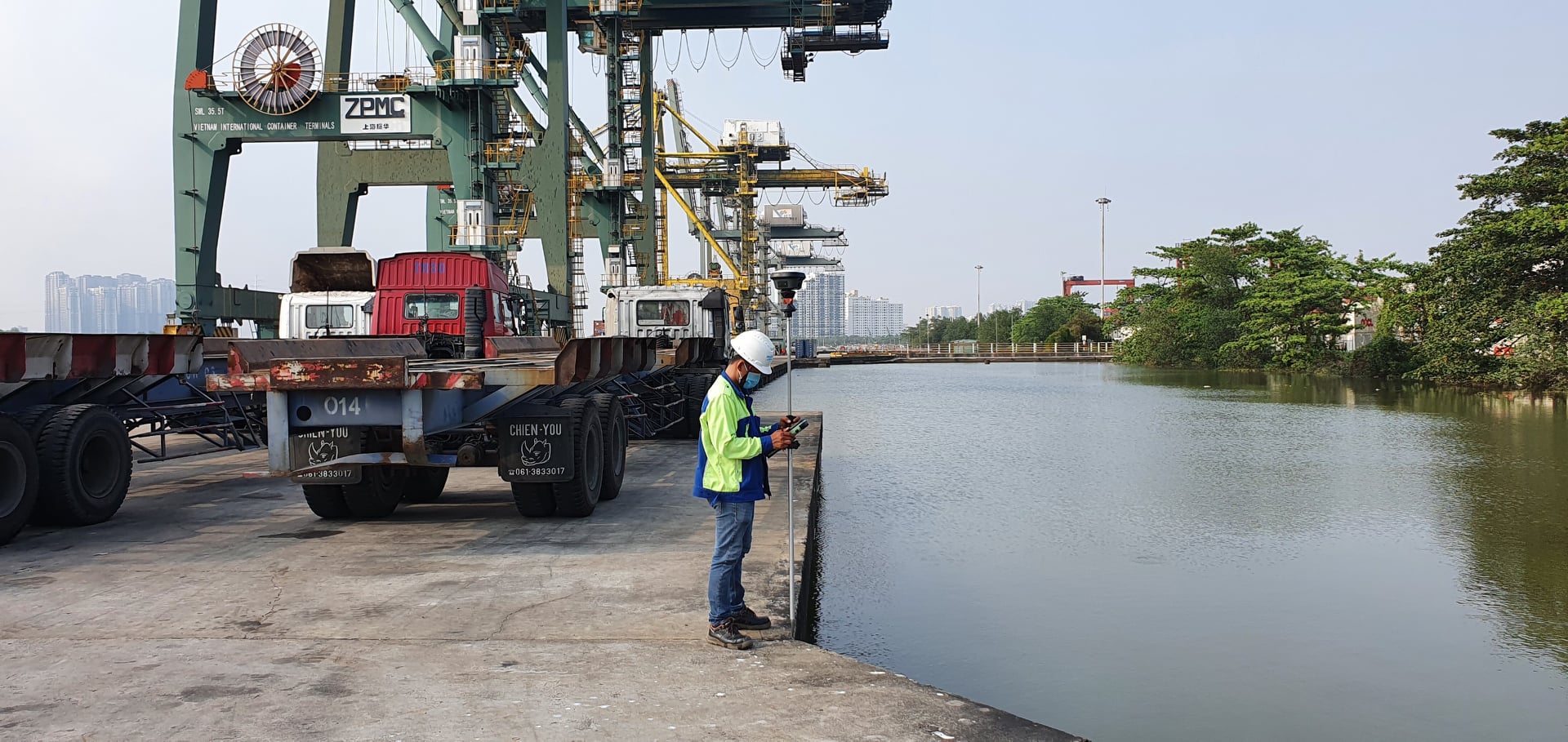 Portcoast thực hiện khảo sát Địa hình & Đo sâu