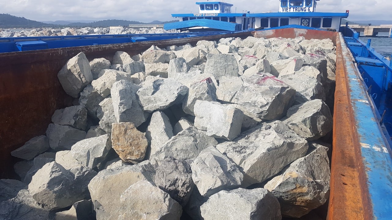 Công trường Bến du thuyền Phú Quốc đang trong những ngày bận rộn