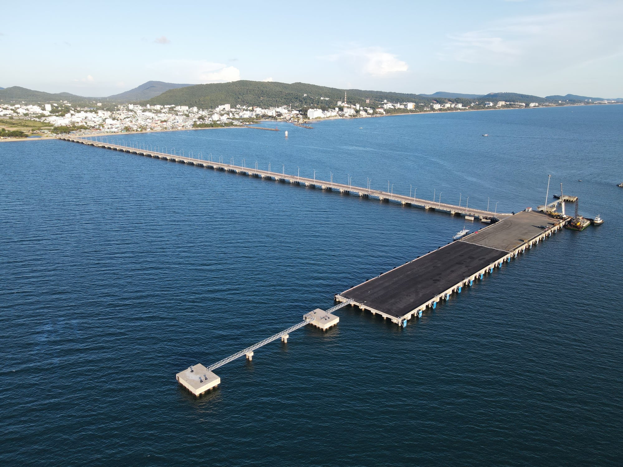 Party Secretary and Chairman of Phu Quoc People’s Committee visited  Phu Quoc International Cruise Terminal