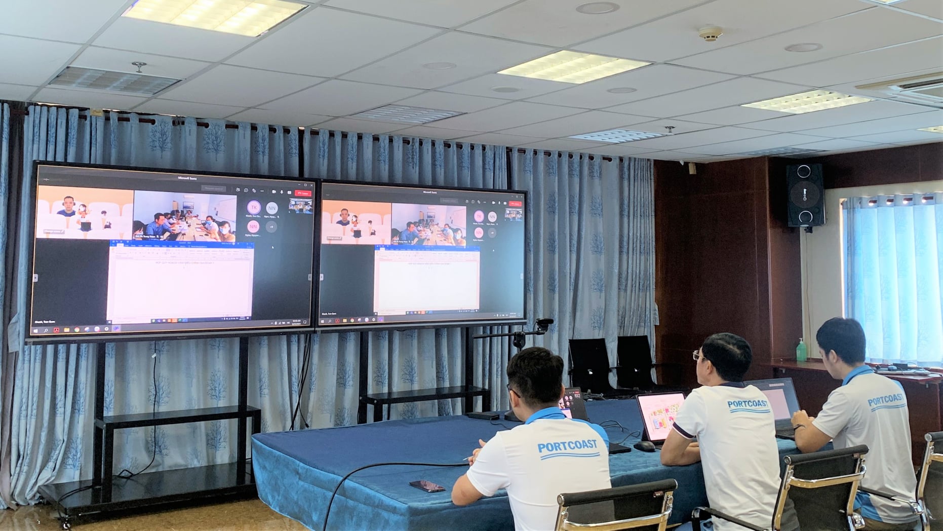 Portcoast với Công ty Cổ phần Cảng biển Quốc tế Trung Nam Cà Ná và các Bên liên quan trong buổi họp trực tuyến