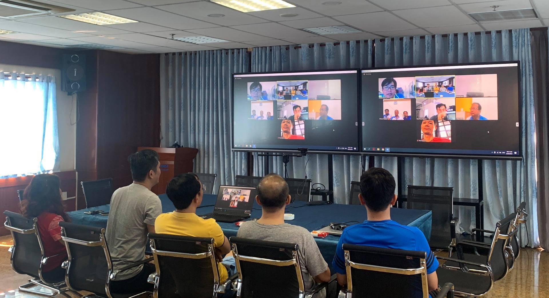 Portcoast - Tuy sống giãn cách nhưng vẫn gần gũi