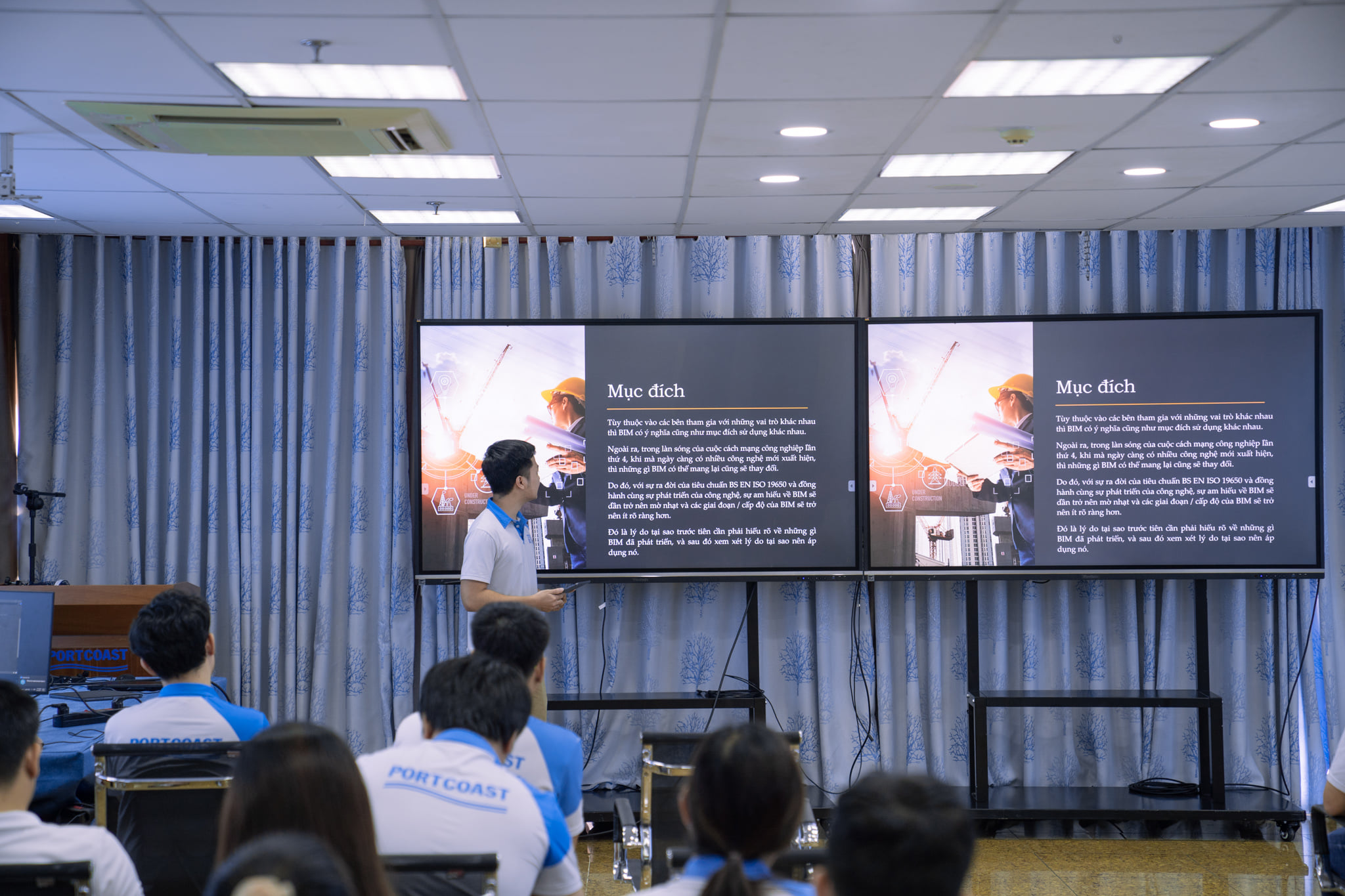 Hội thảo cuối tuần của Portcoast