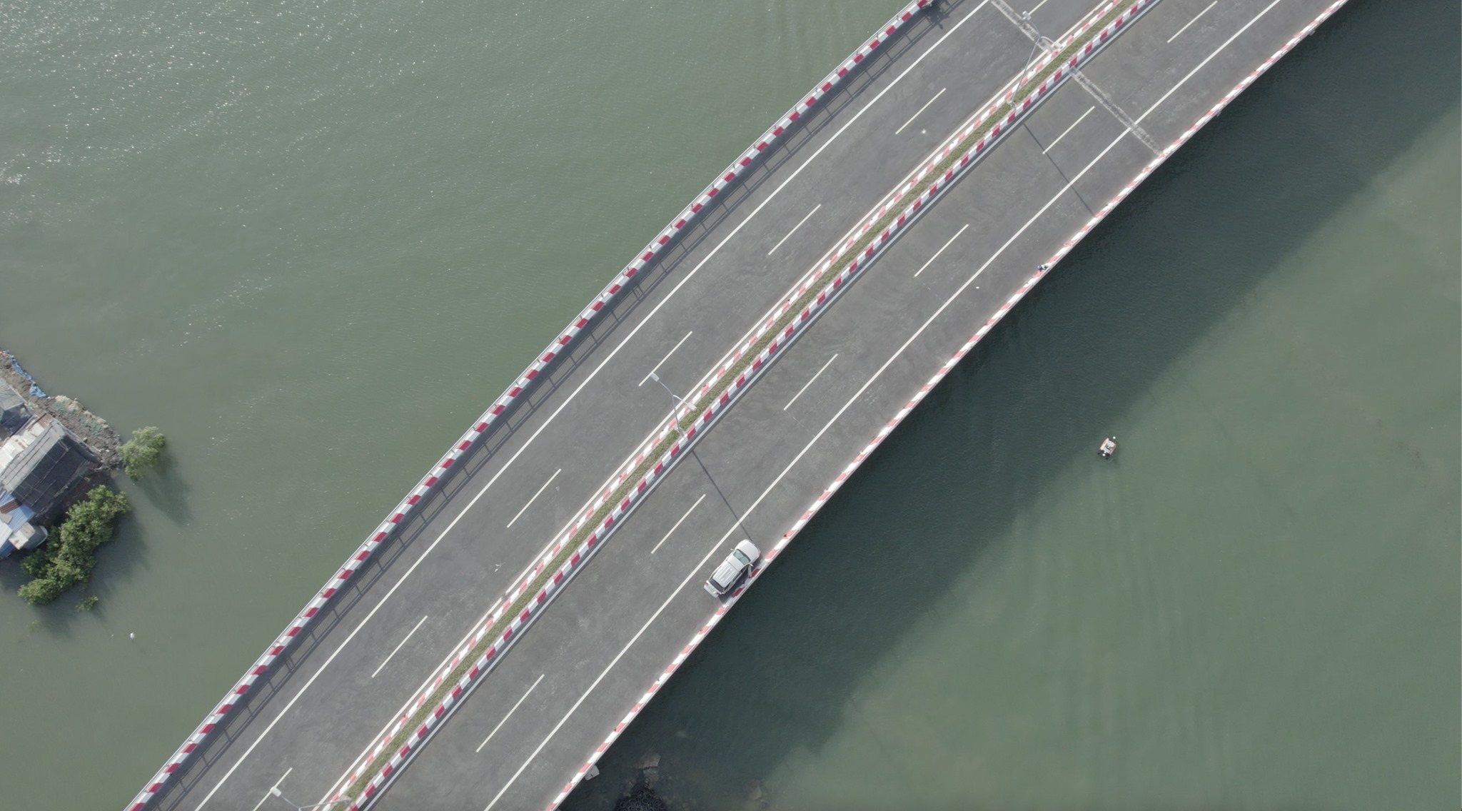 Portcoast sử dụng những thiết bị mới nhất để khảo sát cụm Cảng Cái Mép - Thị Vải