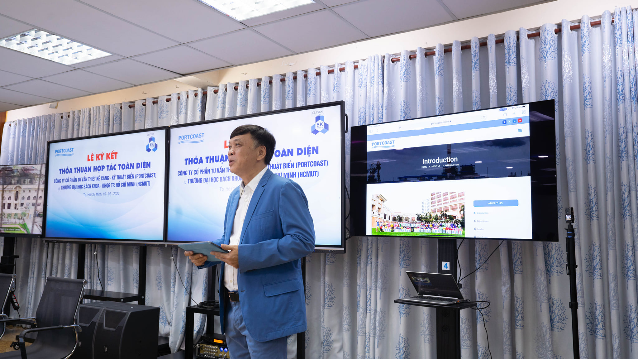 Portcoast Consultant Corporation (Portcoast) and Ho Chi Minh City University of Technology (HCMUT)  signed the Cooperation Agreement