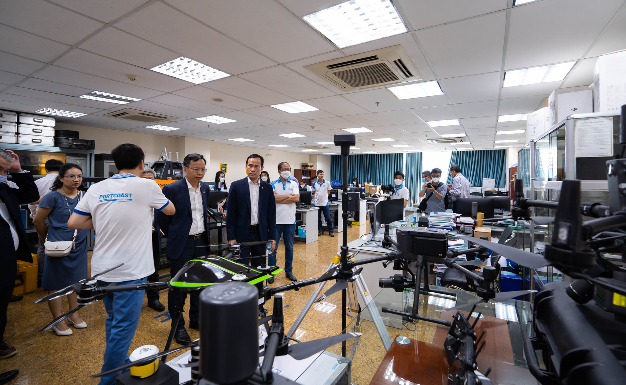 Portcoast Consultant Corporation (Portcoast) and Ho Chi Minh City University of Technology (HCMUT)  signed the Cooperation Agreement