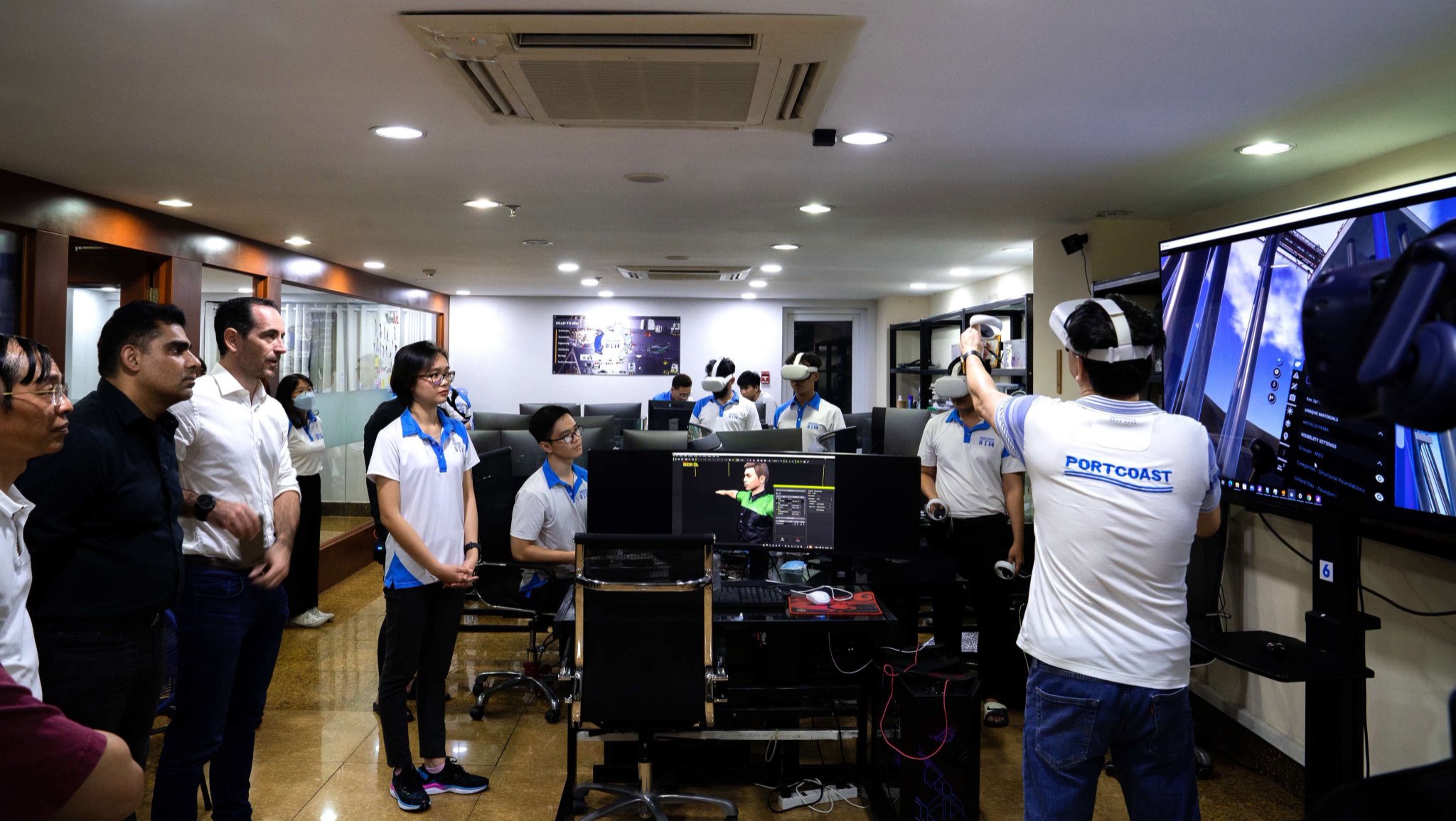 Portcoast hân hạnh được đón tiếp Ông Boris Cohen - Tổng Giám đốc và Ông Rupesh Mediratta - Giám đốc Thương mại MSC Việt Nam đến tham quan văn phòng Portcoast