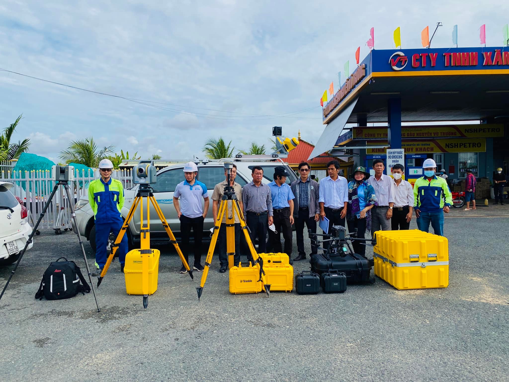 Portcoast had a meeting and introduced new technologies with leaders of Department of Science and Technology and Department of Transport of Ca Mau province