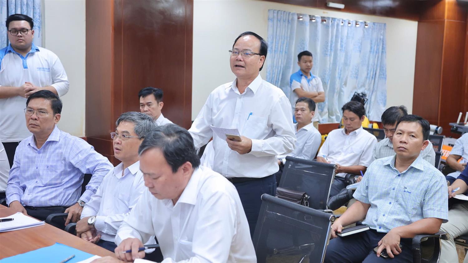 Sáng 20/11, Đoàn công tác tỉnh Trà Vinh do Chủ tịch UBND tỉnh Lê Văn Hẳn dẫn đầu làm việc với Portcoast về tiềm năng phát triển cảng biển và chuyển đổi số hạ tầng