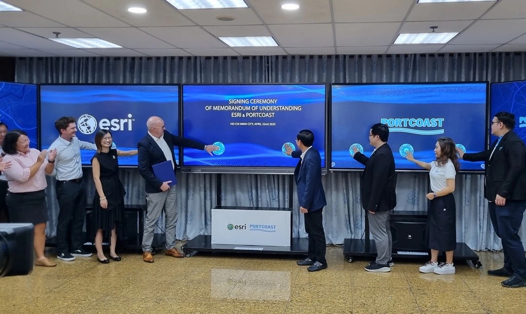 Esri và Portcoast ký kết hợp tác chiến lược thúc đẩy phát triển hạ tầng thông minh và bền vững tại Việt Nam