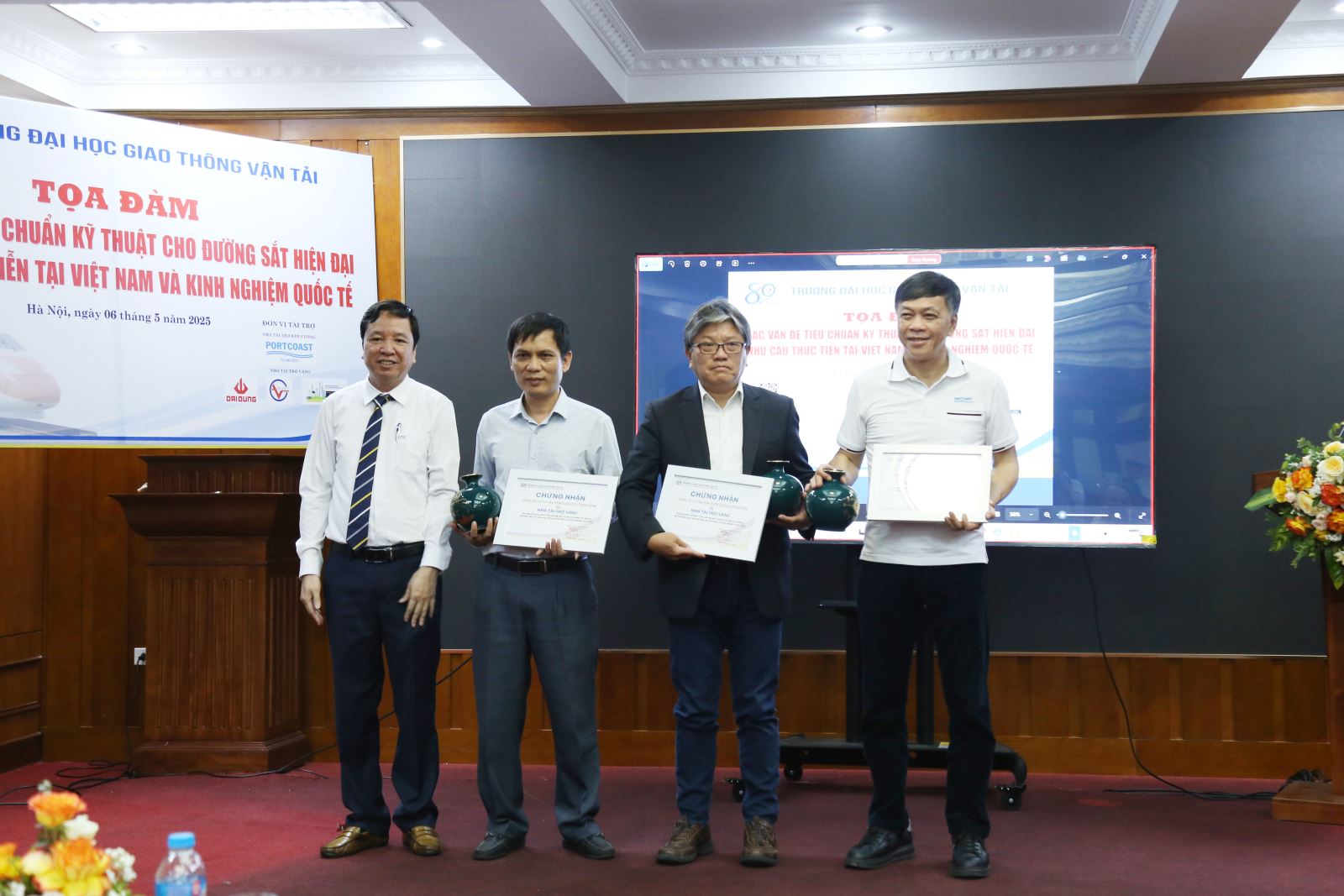 Portcoast chia sẻ định hướng ứng dụng công nghệ số và xây dựng tiêu chuẩn hiện đại cho ngành đường sắt tại Tọa đàm khoa học do UTC tổ chức